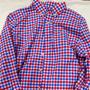Performance material vineyard vines button up. Hung to dry excellent condition